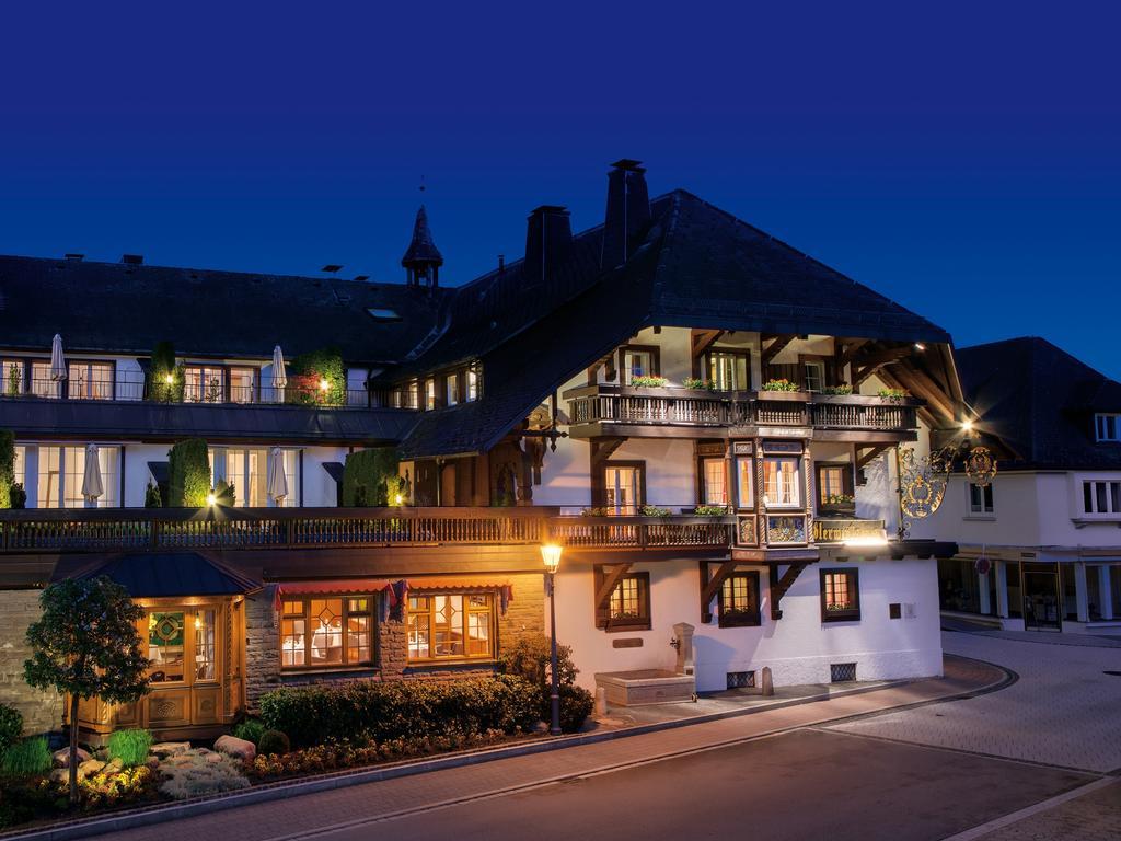 Adler Haeusern Gourmet & Spa Hotel Exteriör bild