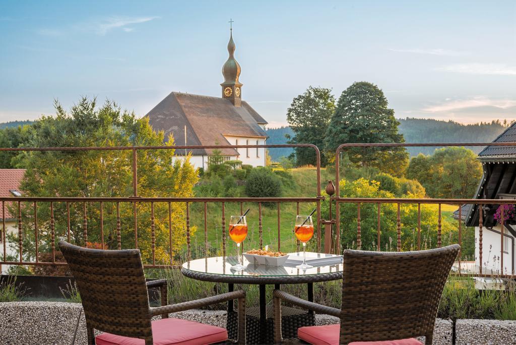 Adler Haeusern Gourmet & Spa Hotel Exteriör bild